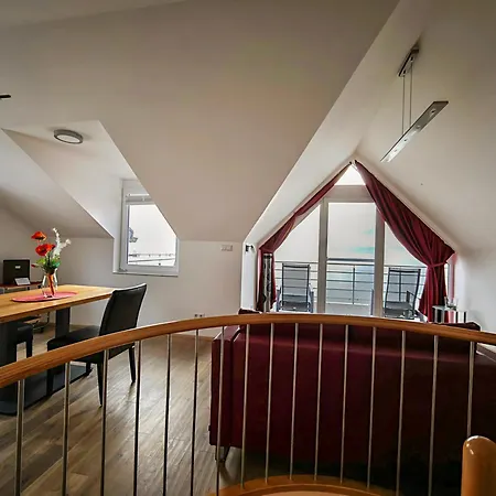 לינה וארוחת בוקר Birkhofer Geniessen - Am Bodensee 4*